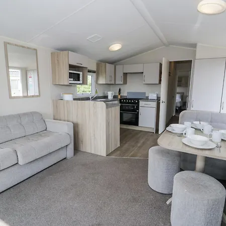 Manor House Gold 2 Bedroom 20c Maryport